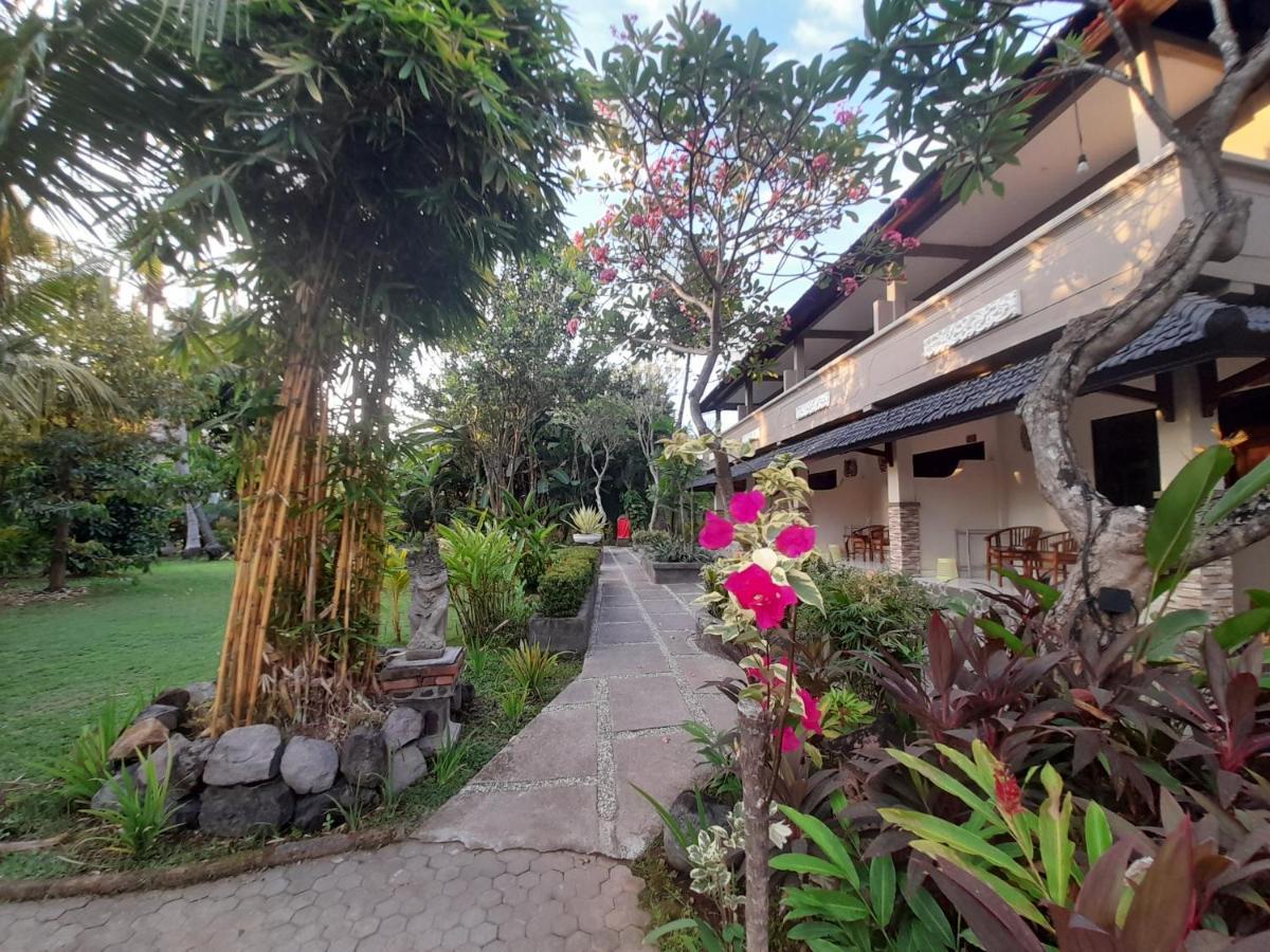 Puri Bali Hotel Lovina Kültér fotó